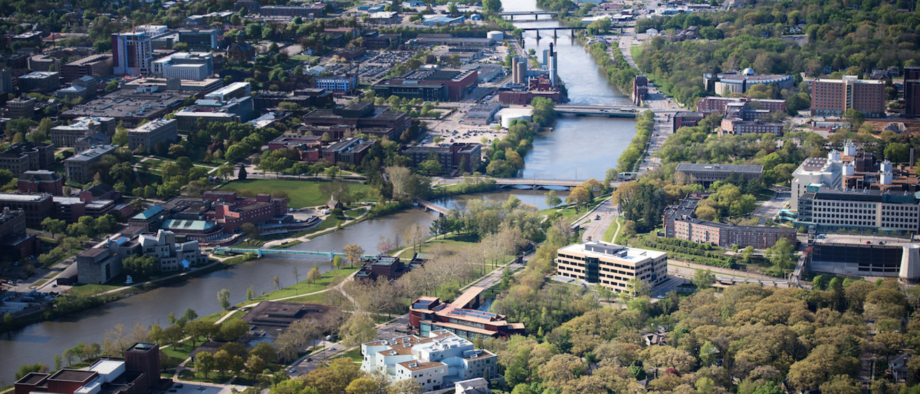 aerial view of university of iowa campus